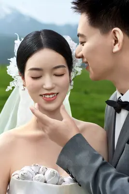 一靠近就忍不住笑
